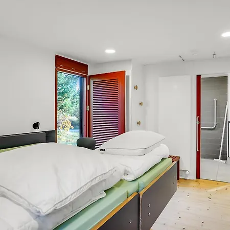 2 Bedroom Awesome In Semesterbostad