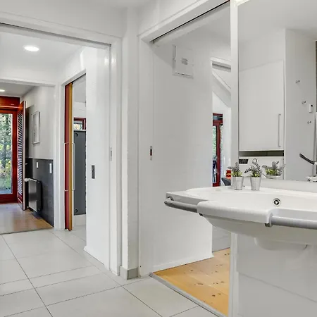 2 Bedroom Awesome In